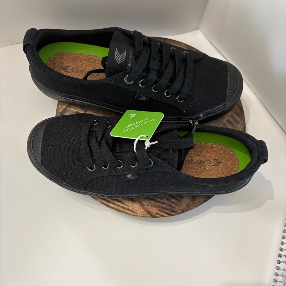 Carium black
women’s/mens 8.5/7 Black Low-Top Sneakers Brand New no box - Picture 9 of 11